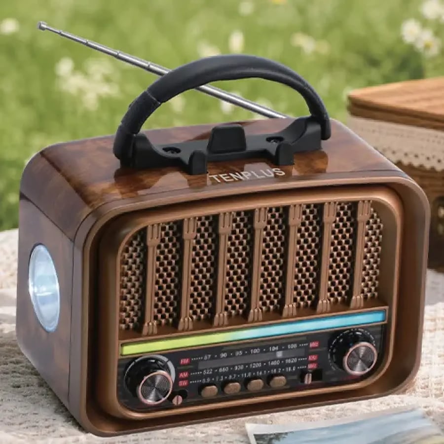تن بلس راديو سبيكر كلاسيكي بلوتوث مع FM وAM وSW وUSB وكرت TF وإضاءة LED - خشبي بني