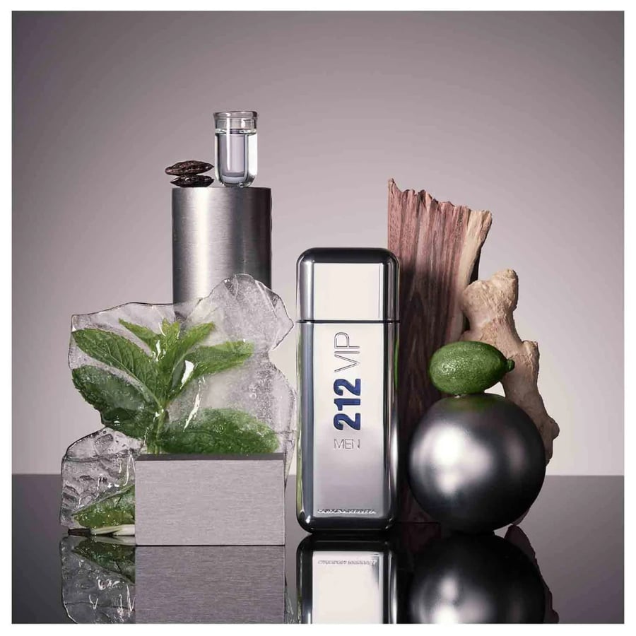 عطر كارولينا هيريرا 212 Vip او دو تواليت رجالي 100 مل ( تستر )