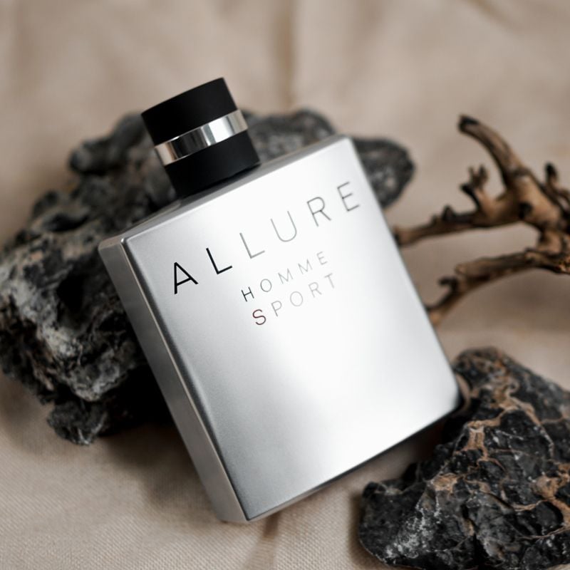 عطر الور هوم سبورت من شانيل او دو تواليت 150 مل