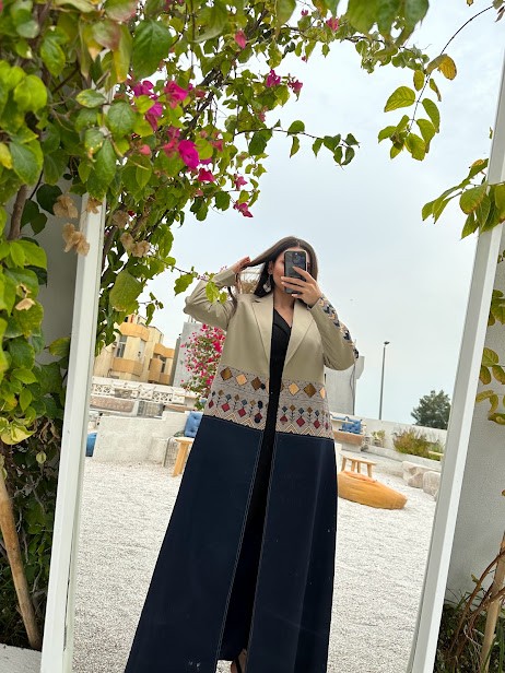 عباية كتان وسدو بقصة بليزر بيج في كحلي  148#