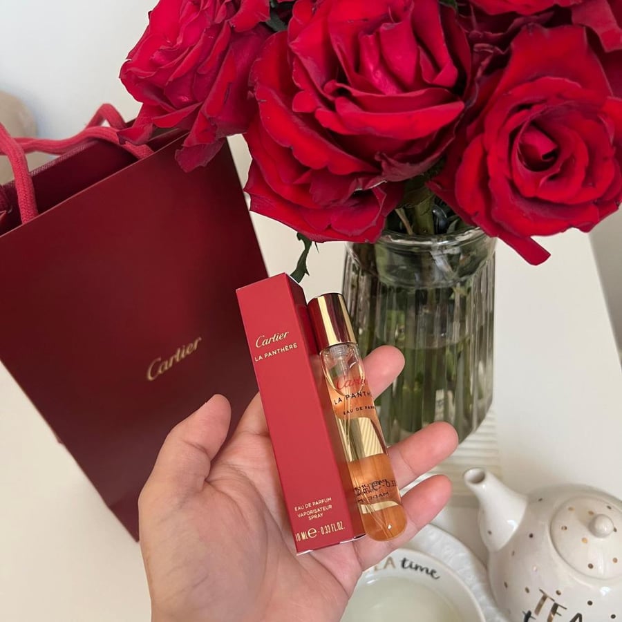 عطر كارتيه لا بانثر النسائي حجم 10 مل بخاخ مع الكيس