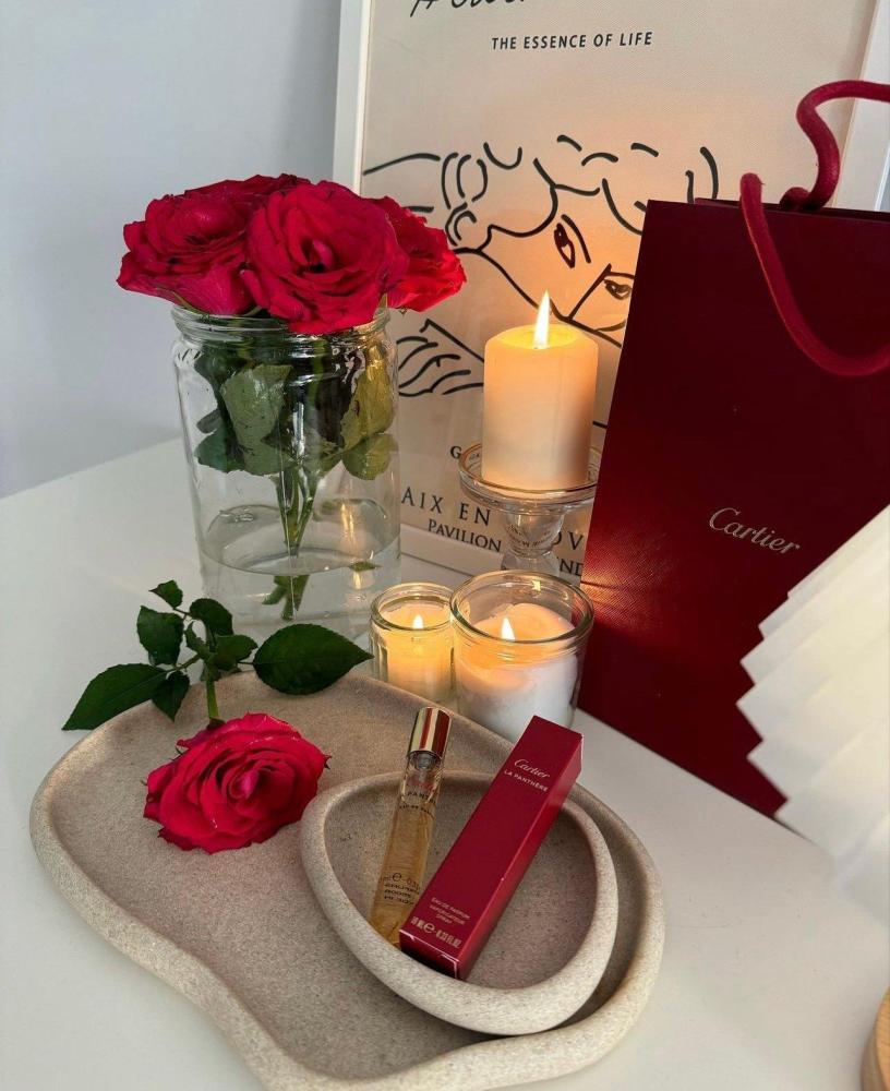 عطر كارتيه لا بانثر النسائي حجم 10 مل بخاخ مع الكيس