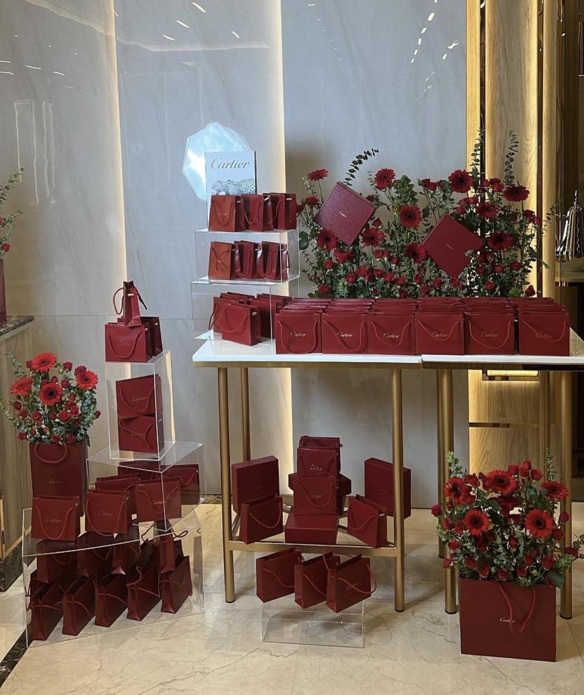 10 عطور كارتيه لا بانثر 2 مل بخاخ مع الاكياس