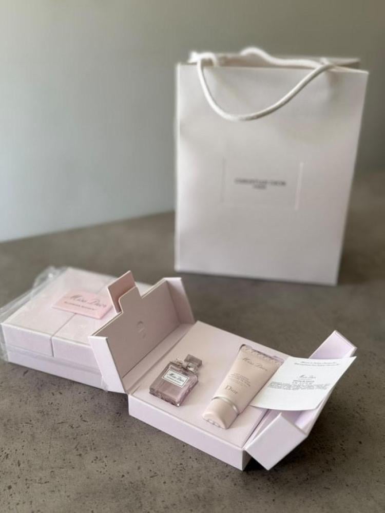 بوكس مس ديور الجديد عطر 5مل صب ولوشن 20 مل