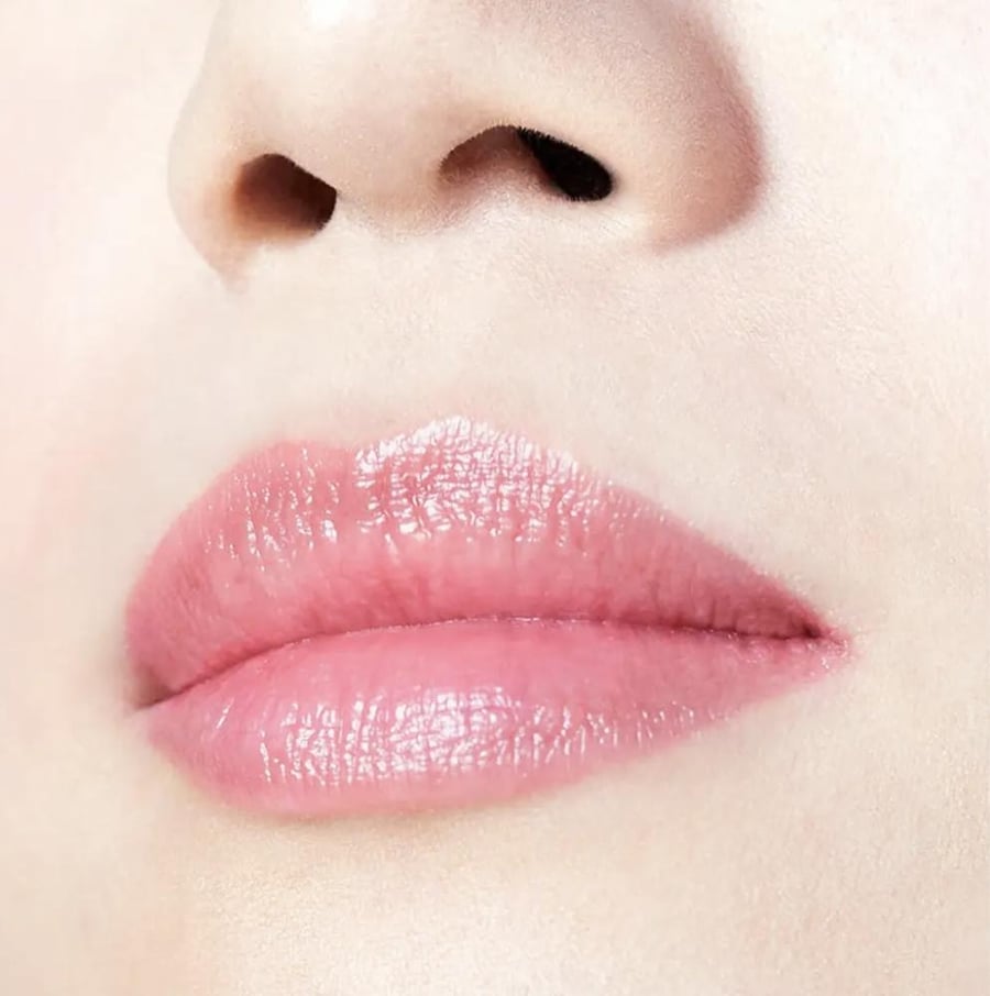مرطب شفايف دولتشي اند قابانا درجه ليلي - DOLCE & GABBANA Sweet Lily Sheerlips Lipstick
