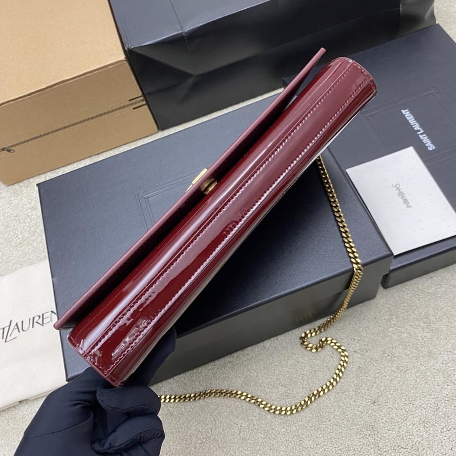 KATE CLUTCH IN PATENT LEATHER