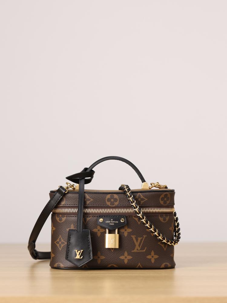 Vanity Chain Pouch