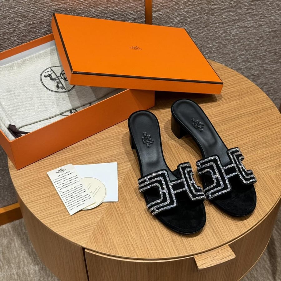 Oasis sandal