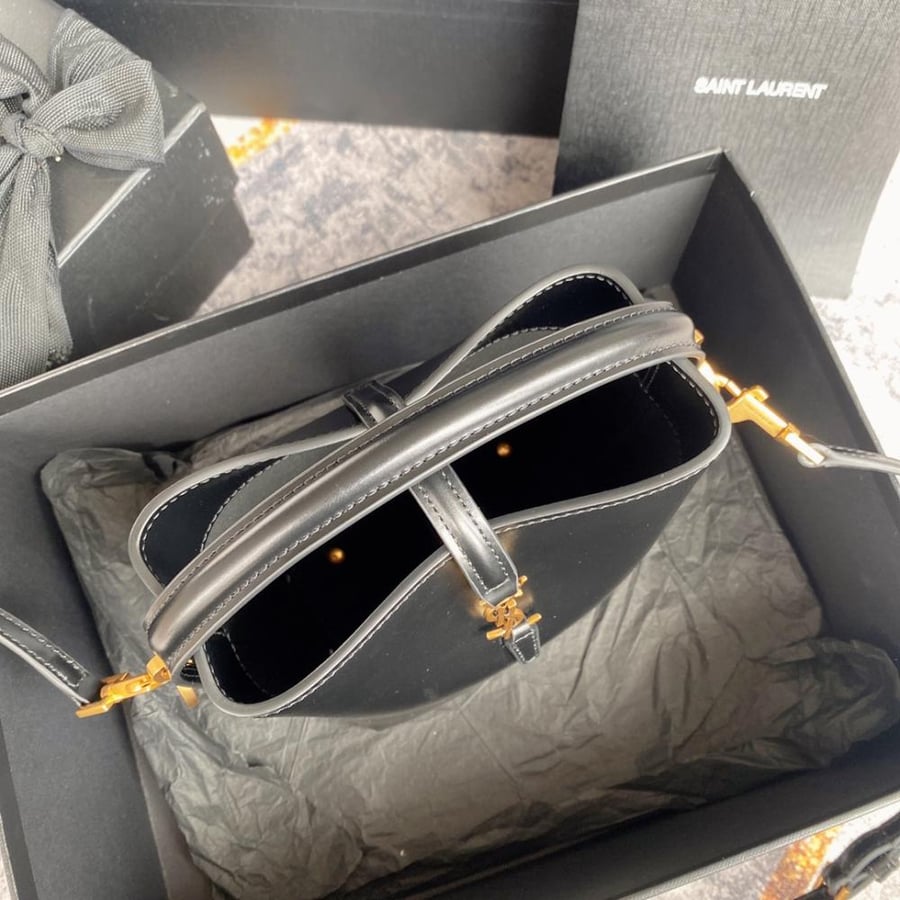 LE 37 MINI IN SHINY LEATHER
