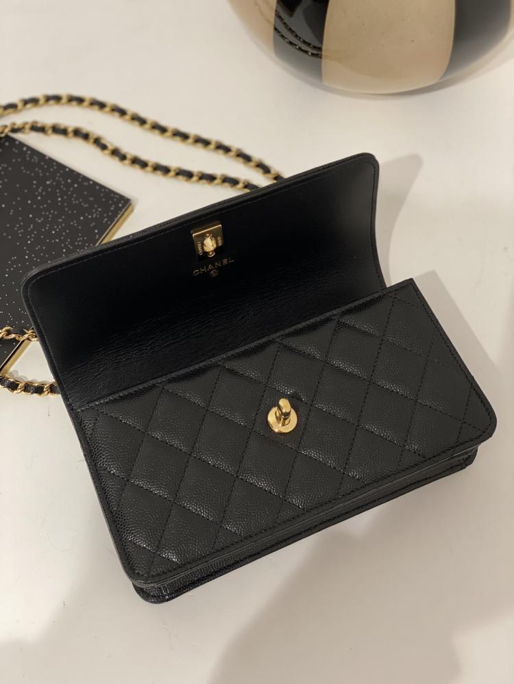 chanel mini  crossbody bag