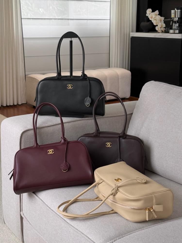 LARGE BOWLING BAG   Calfskin & Gold-Tone Metal