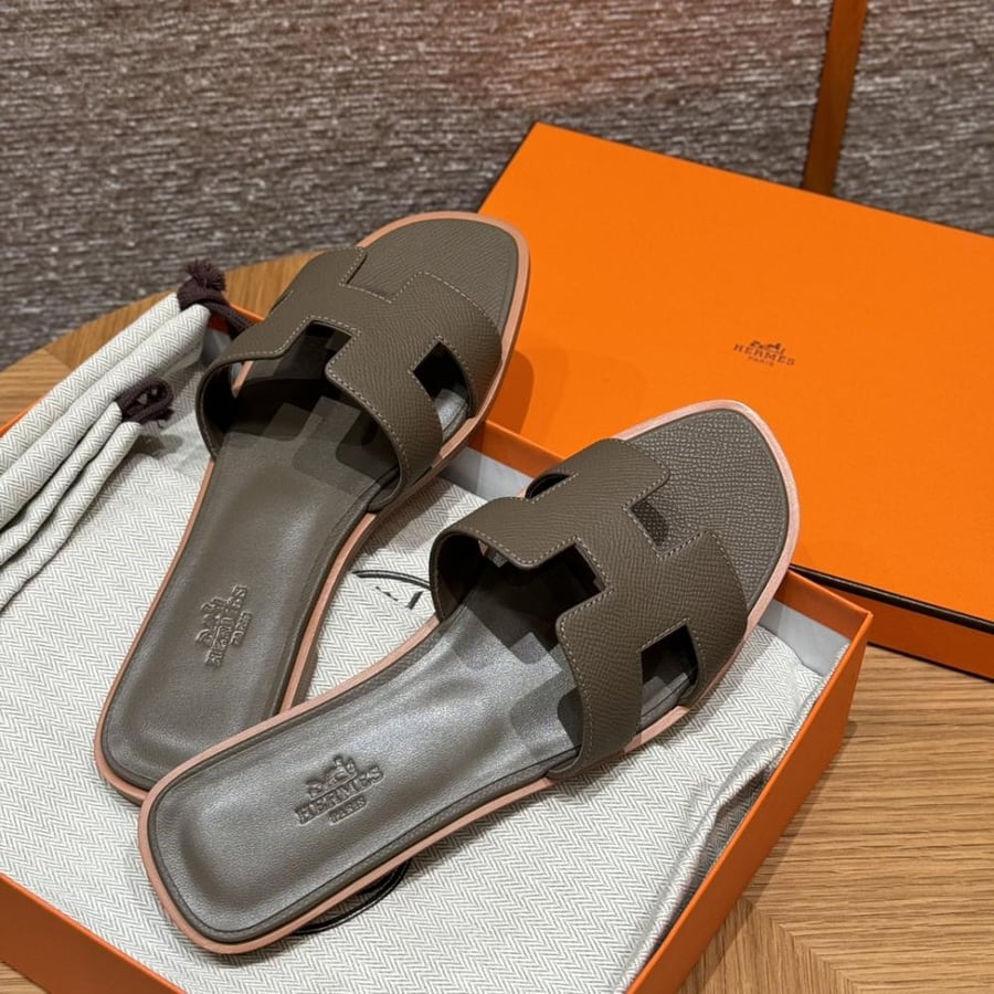 Oran sandal