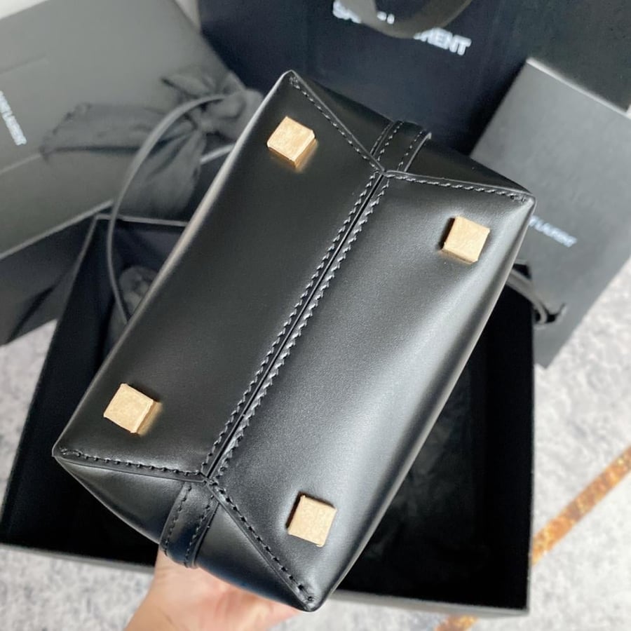 LE 37 MINI IN SHINY LEATHER