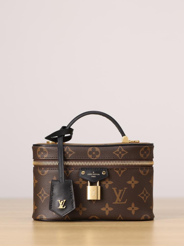 Vanity Chain Pouch