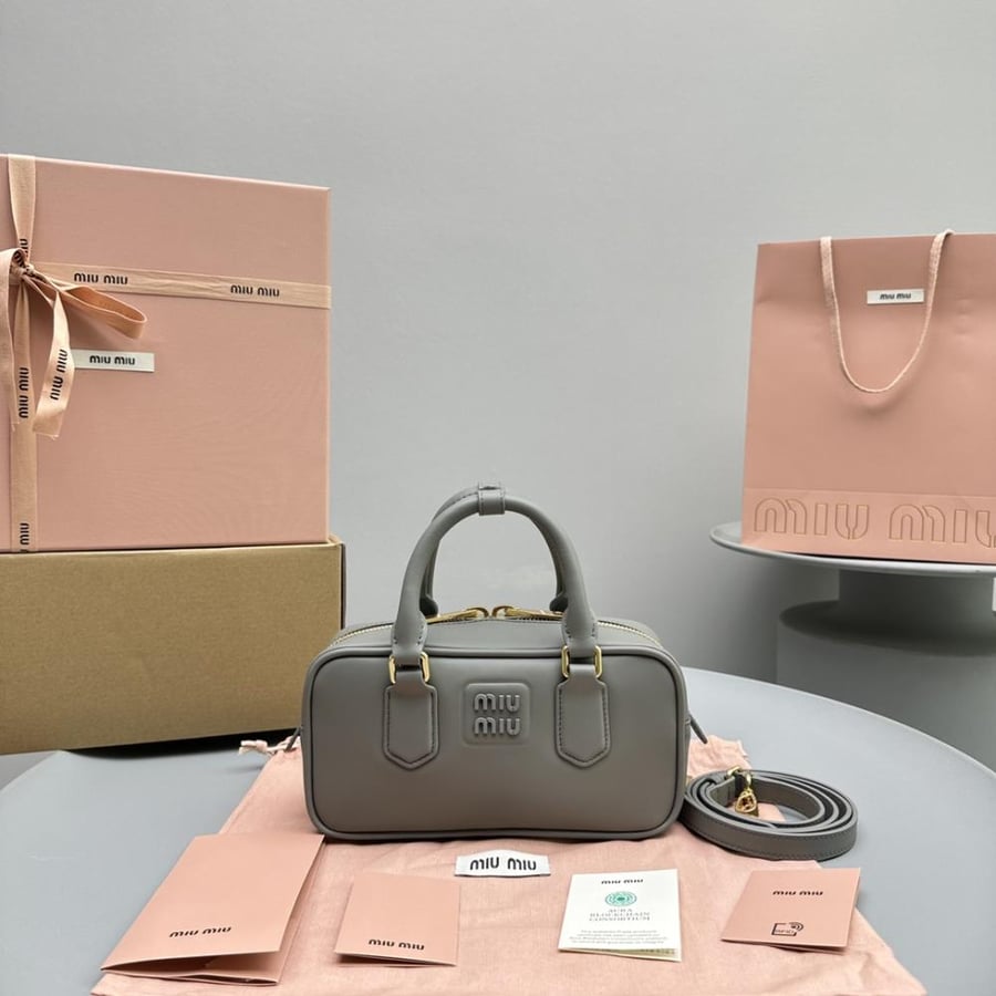 Arcadie leather bag