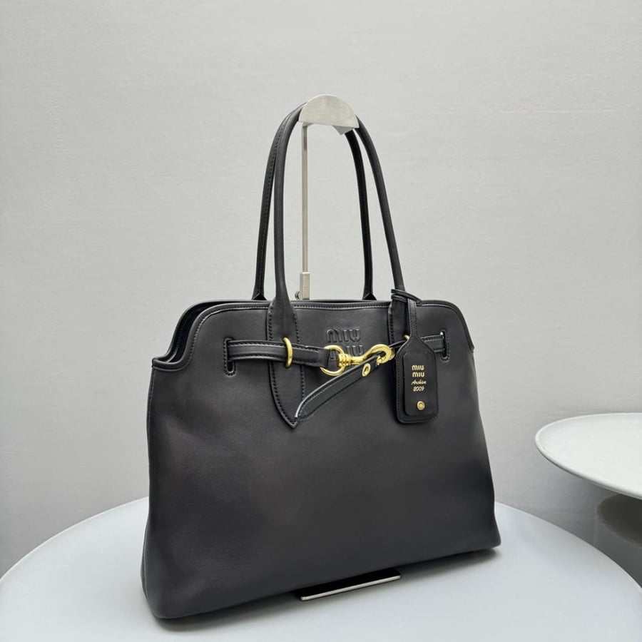 Aventure nappa leather bag