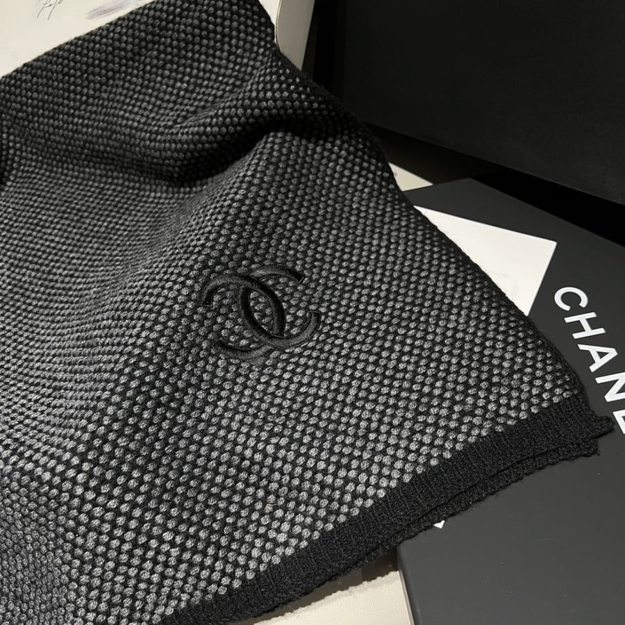 CHANEL SCARF