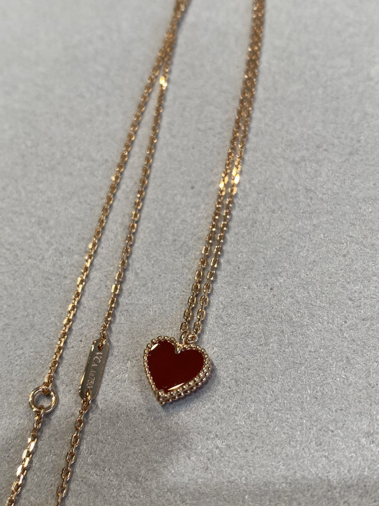 Sweet Alhambra heart pendant
