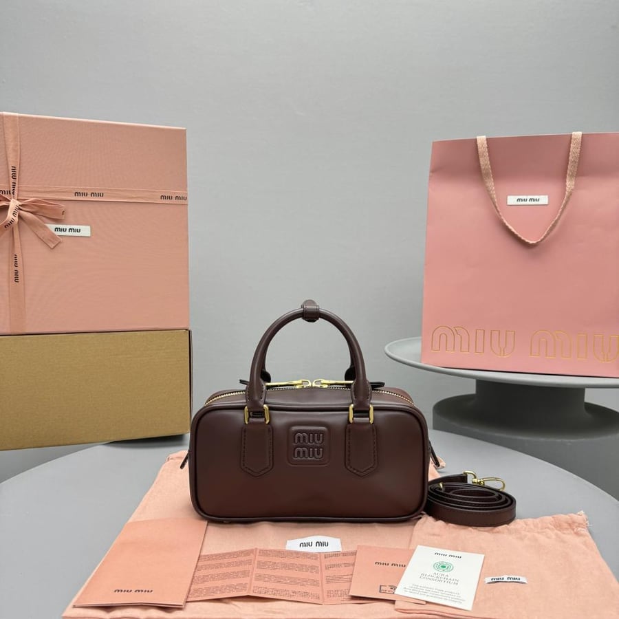 Arcadie leather bag