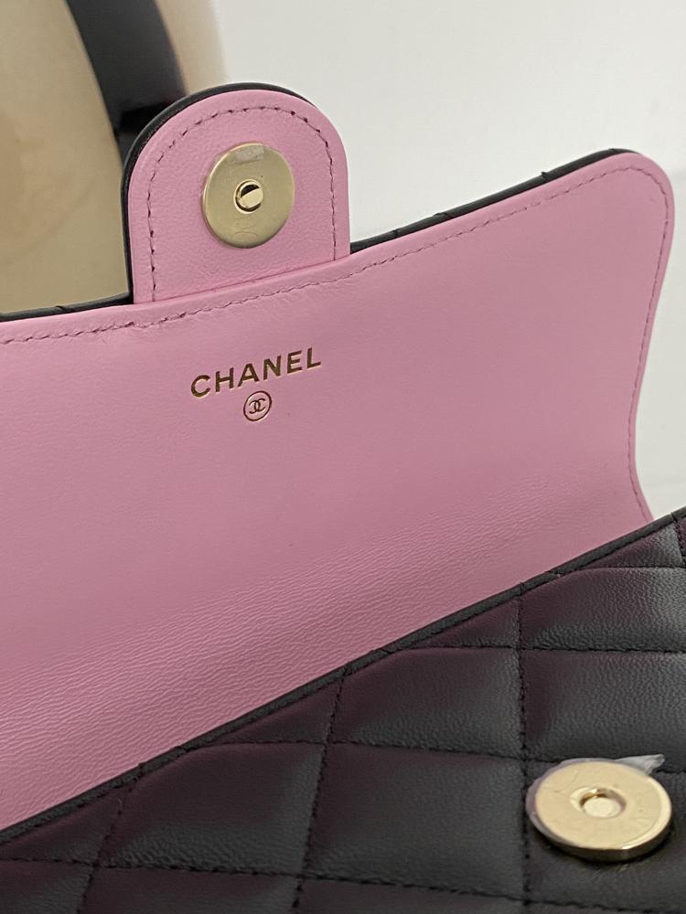 chanel mini  crossbody bag
