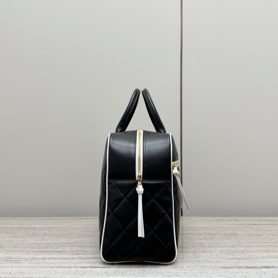Boston handbag