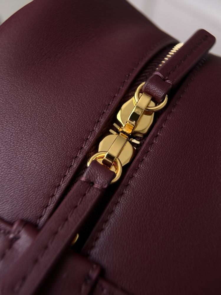 LARGE BOWLING BAG   Calfskin & Gold-Tone Metal