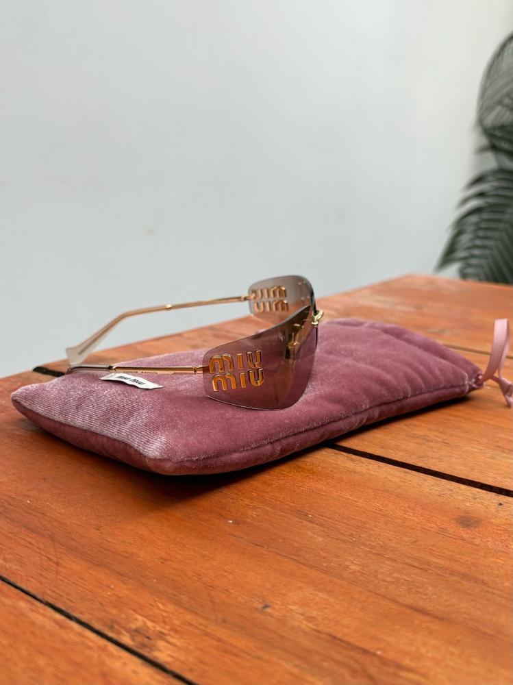 sunglasses miumiu - استلام فوري