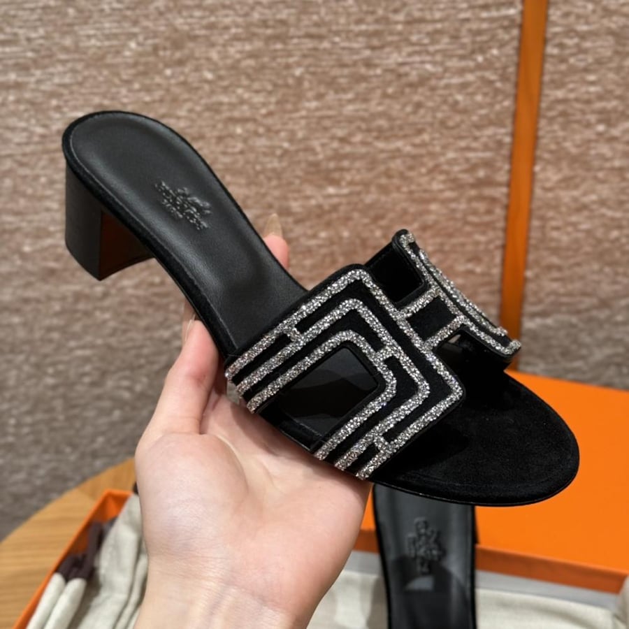 Oasis sandal