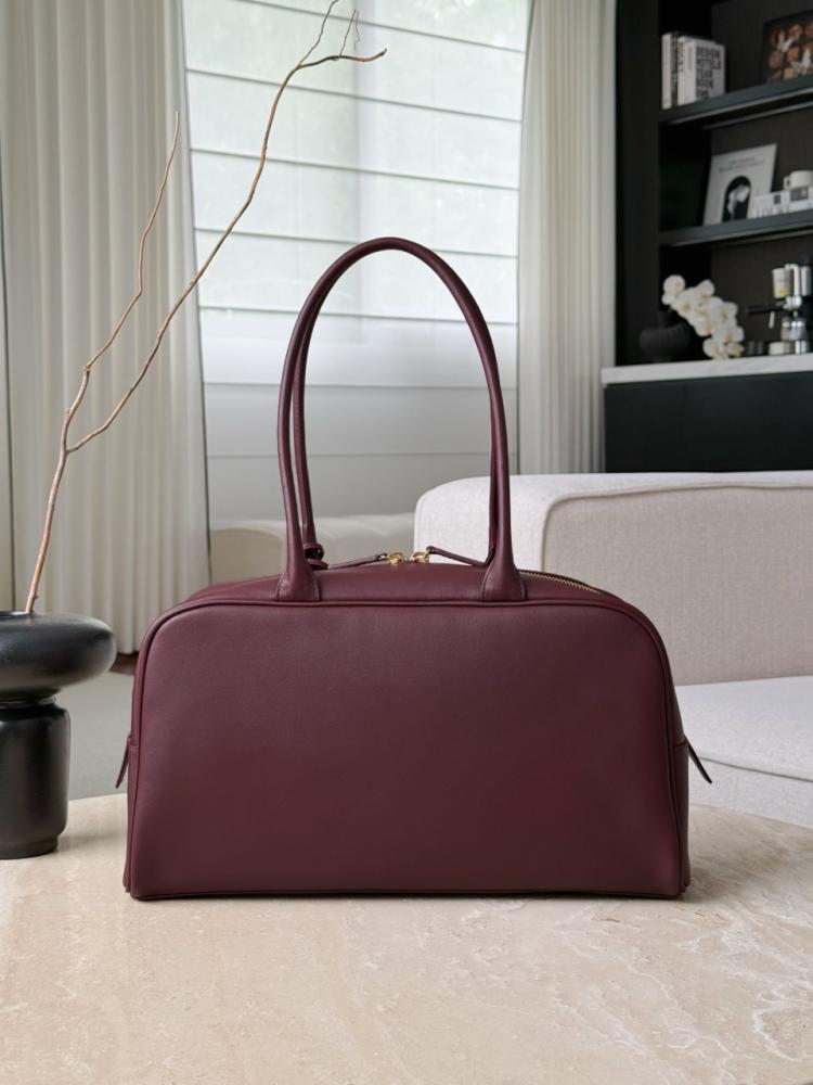 LARGE BOWLING BAG   Calfskin & Gold-Tone Metal