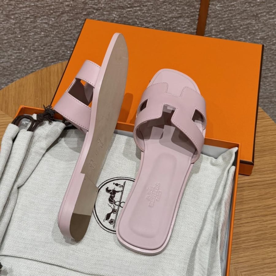 Oran sandal