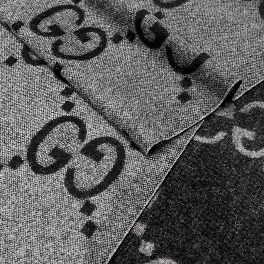 GG JACQUARD PATTERN KNITTED SCARF