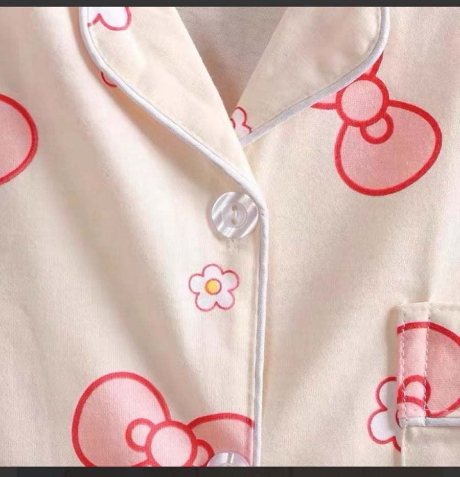 بجامة hello kitty