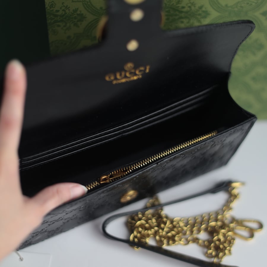 شنطة قوتشي كروس GU105