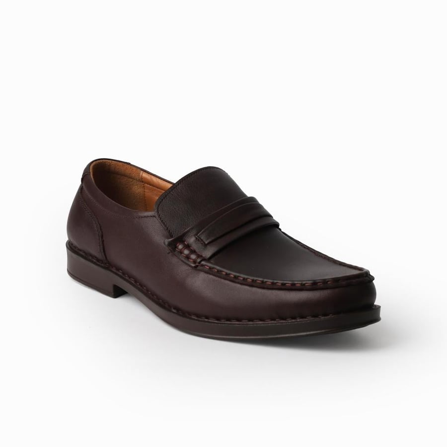 حذاء (CLASSIC) Dress Comfort جلد بقر طبيعي باللون البني