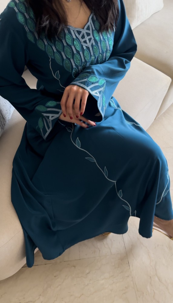 مخور مع طرحه