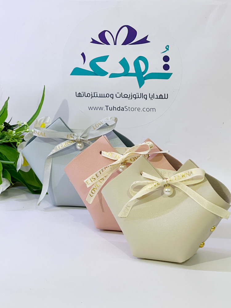 جلد فيونكه ( وردي )