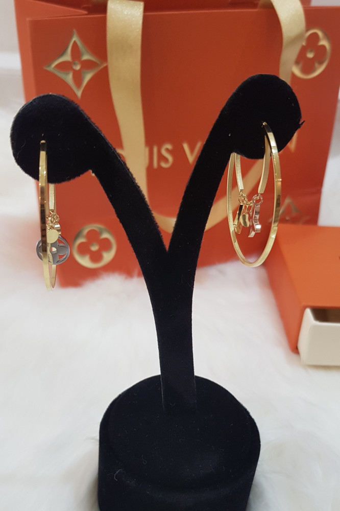 حلق ماركة لويس فيتون الجديد