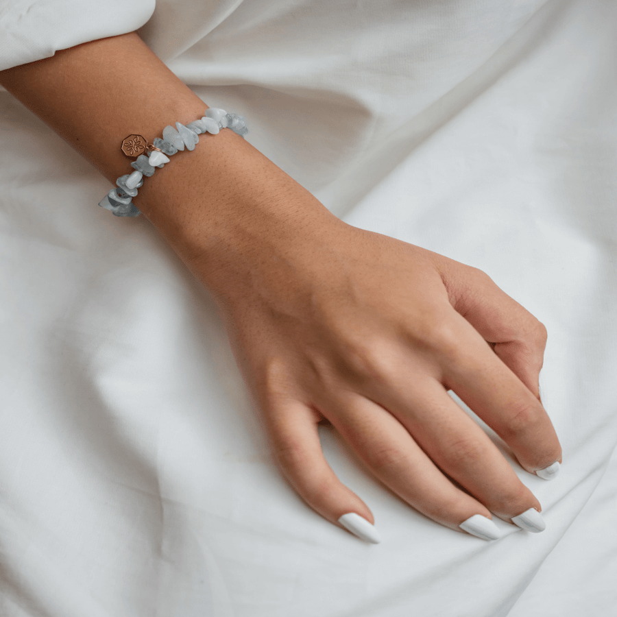 Aquamarine stone bracelet (stone of courage and smoothness)