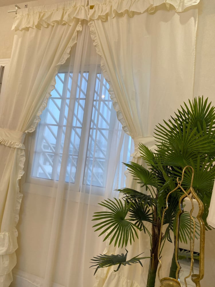 Curtain package + 3 rustic cushions