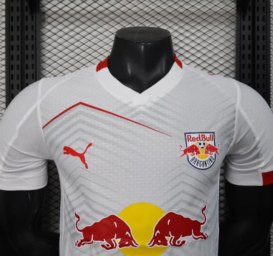 Basic RP Living players' T-shirts for the 25/26 season