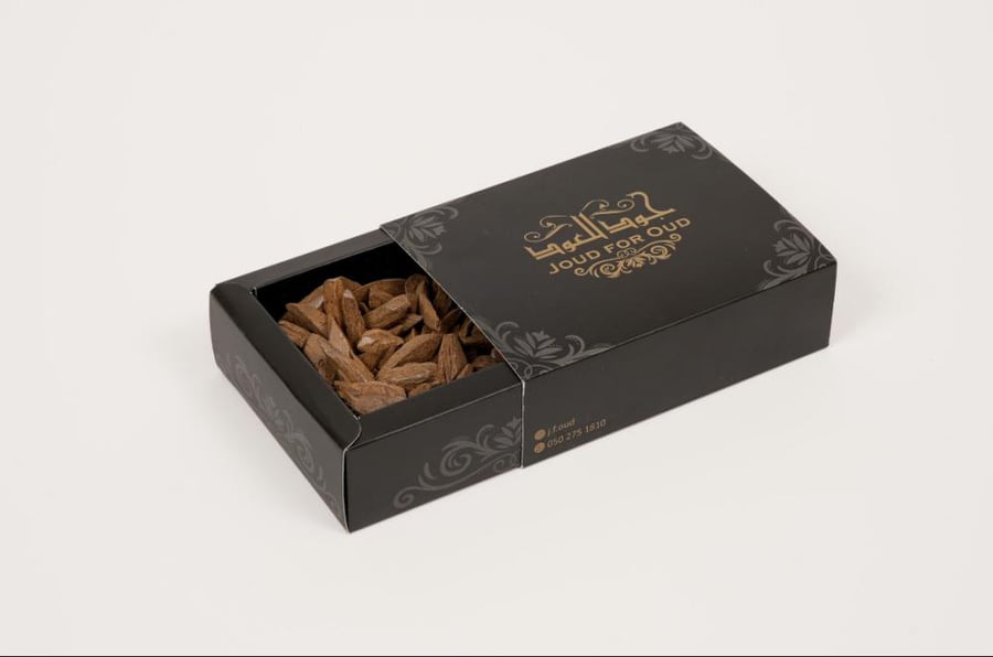 عود مروكي فاخر حبة كبيرة  ( نصف كيلو)
