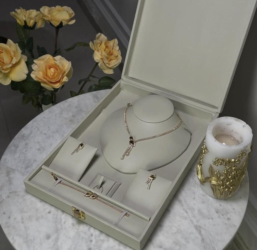 A1629 -  طقم اكسسوار  فاخر     Accessories