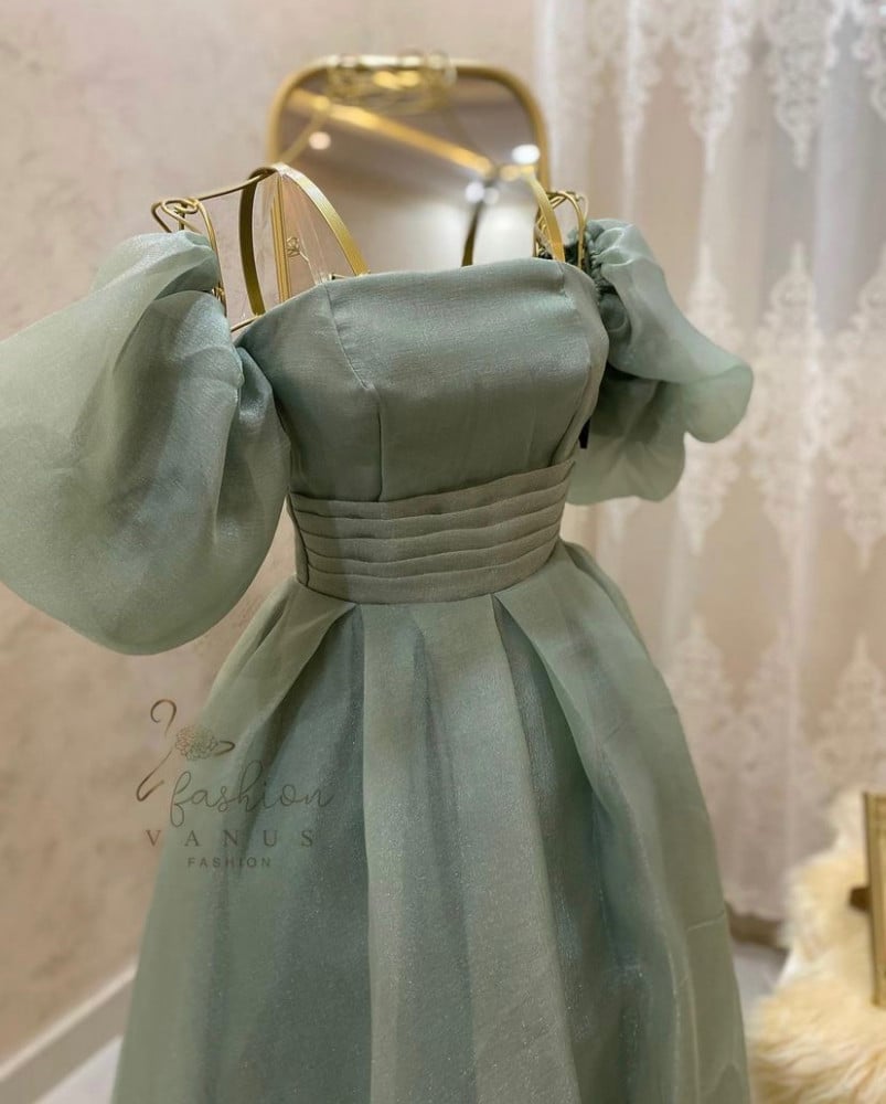 Midi evening dress 1863