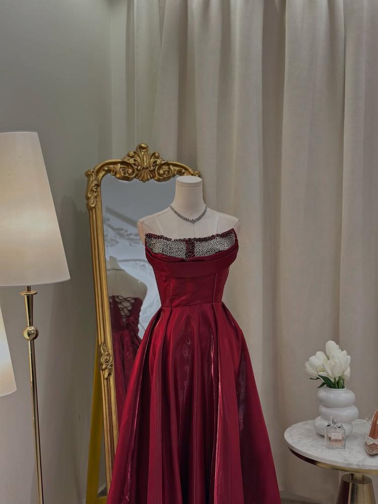 Evening dress (two colors)