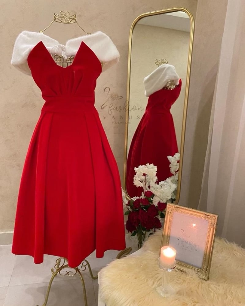 Red midi dress with fur 3036