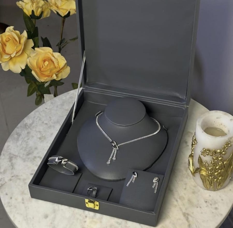 A1629 -  طقم اكسسوار  فاخر     Accessories