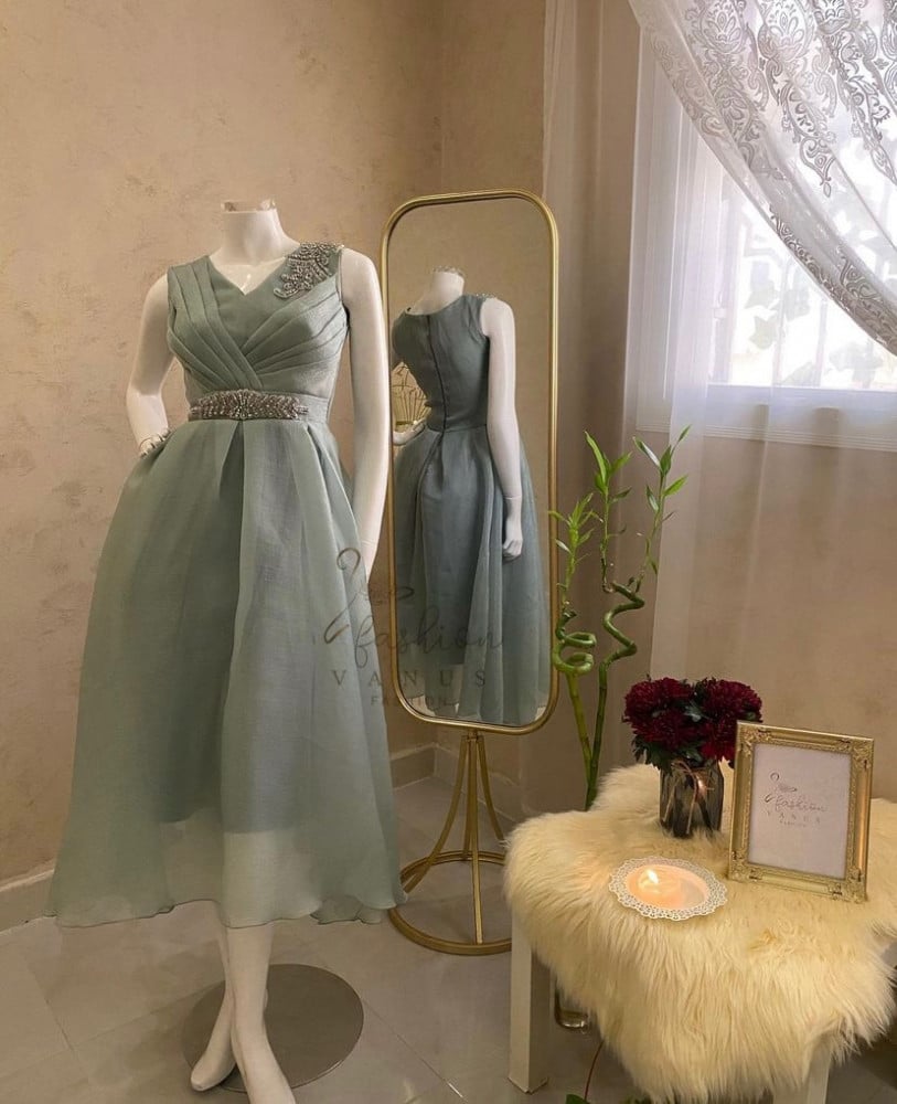 فستان سهرة ميدي تيفاني 1825