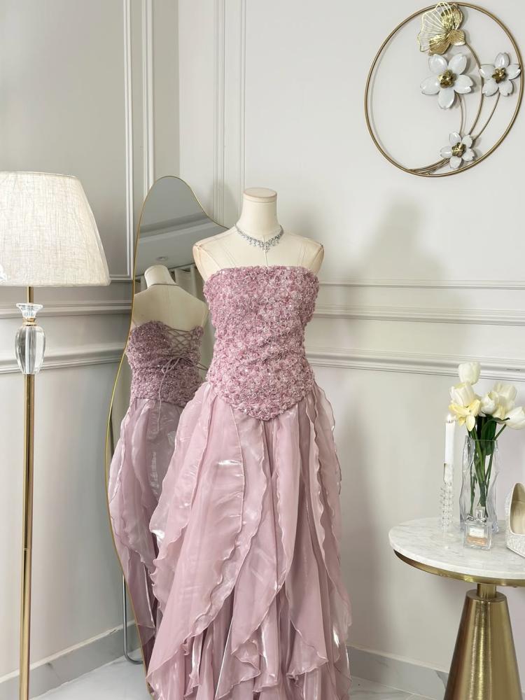 7311-فستان أنثوي فاخر بتفاصيل ناعمة ولمسة رومانسية ساحرة  dress