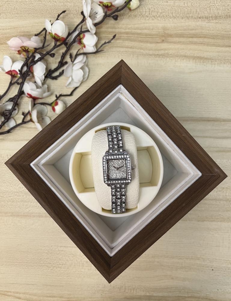 Crystal Watch W08