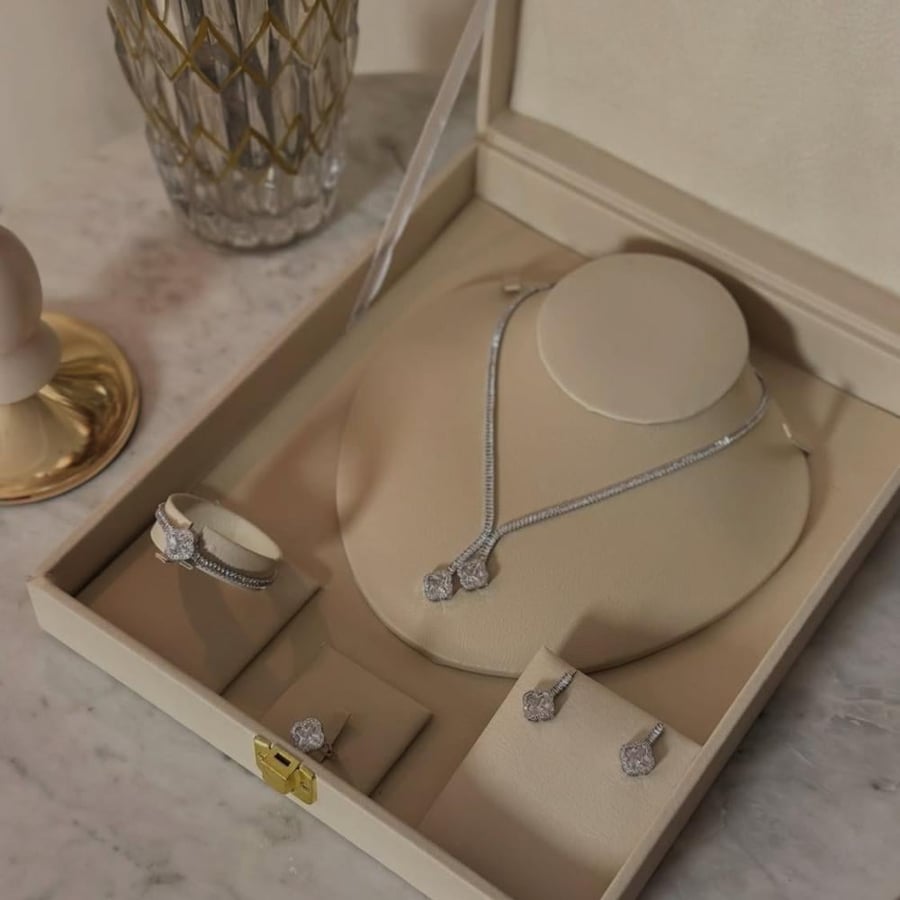 طقم اكسسوار   A1281